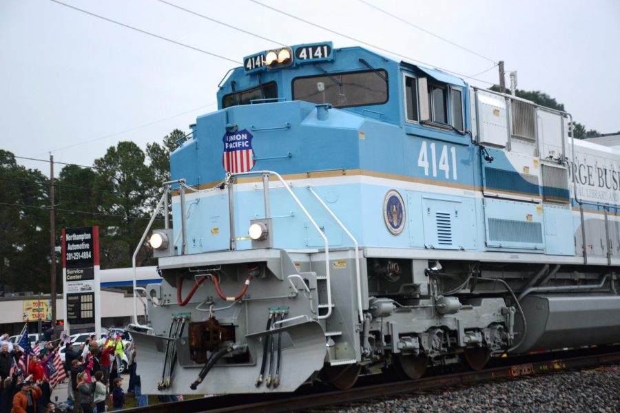 The train transporting George H.W Bush around the city. Photo by: Kamryn See and the Bearchat newspaper