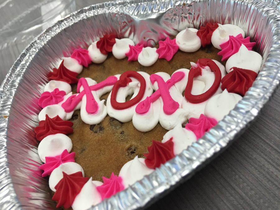 A cookie cake distributed during Valentine's on Landfall. Photo by: Enrique Paz