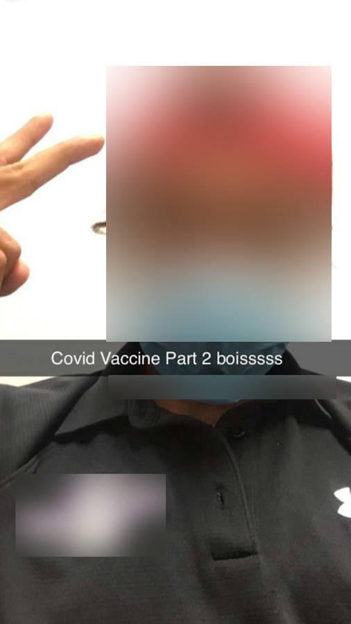 A Snapchat selfie Goldblum took while receiving his second dose of the Pfizer Covid-19 vaccine.