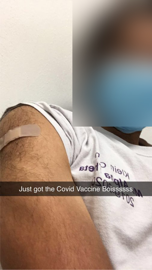 A Snapchat selfie senior Barron Goldblum took while receiving his first dose of the Pfizer Covid-19 vaccine.