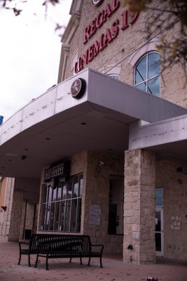 Local Regal movie theatre abandoned and shutdown. Photo by: Zoe Rivers 