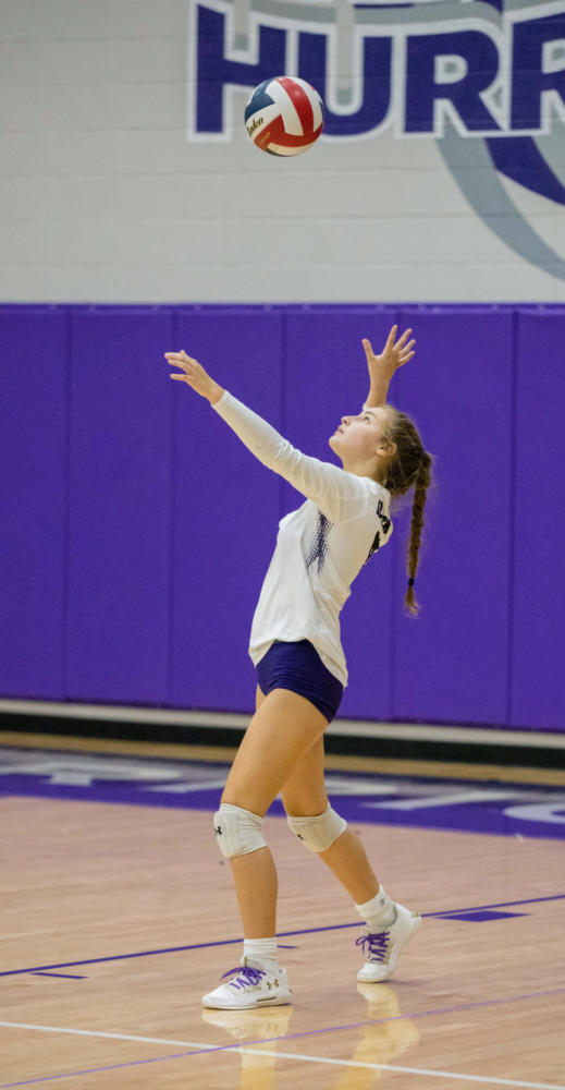 Kissy playing volleyball